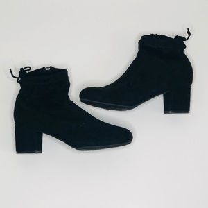 Black tie up suede Booties